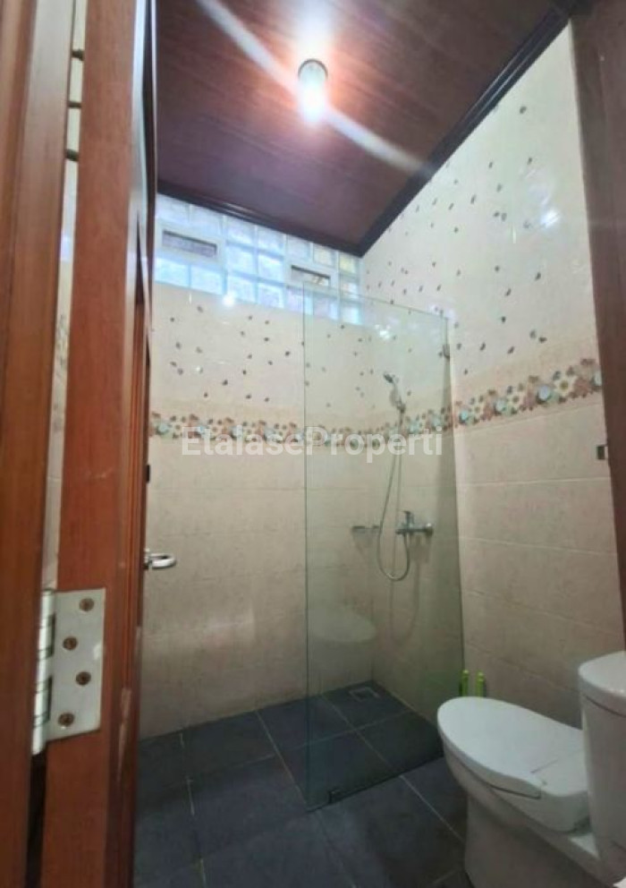 Foto properti Dijual Rumah Di Kupang Baru 9