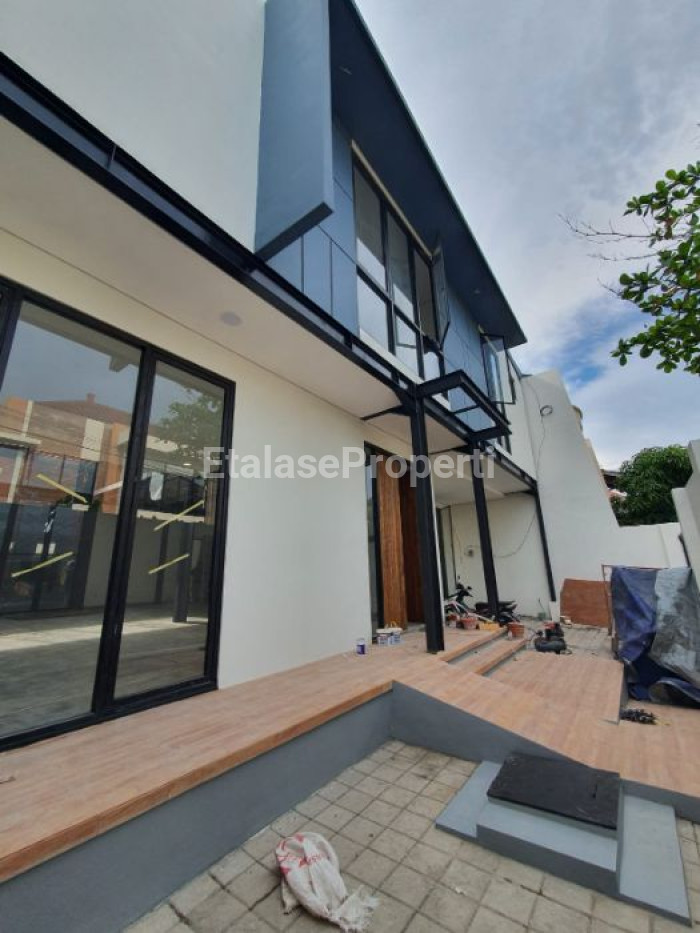 Foto properti RUMAH SUTOREJO SELATAN 7