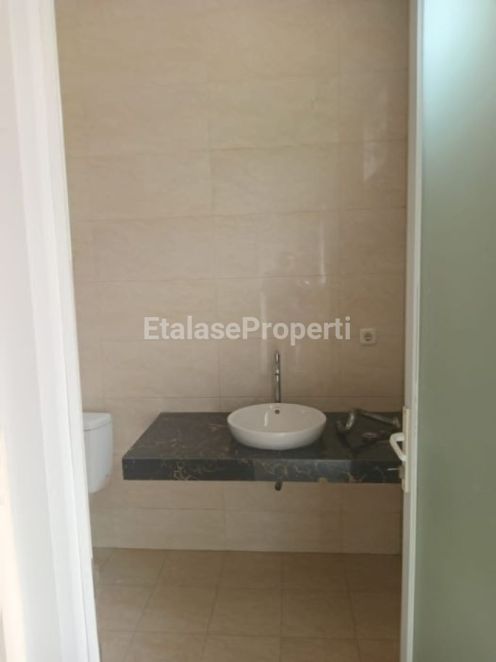 Foto properti DIJUAL Rumah Baru Gress Royal Residence  Cluster Greenwich 5