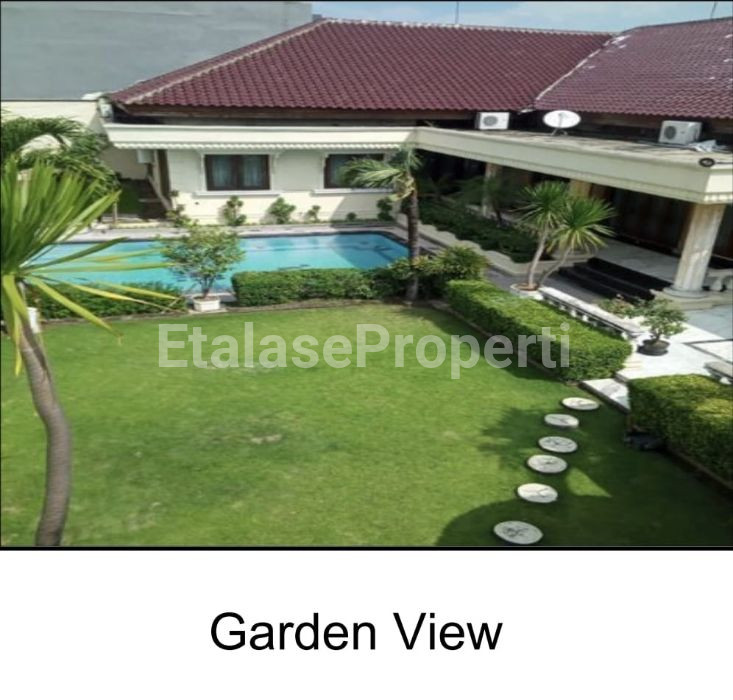 Foto properti Dijual Rumah Mewah Jemur Andayani 9