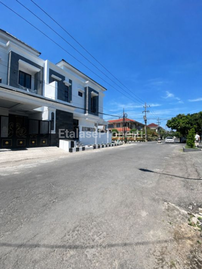 Foto properti Dijual Rumah Di Kertajaya Indah Timur Dekat Galaxy Mall 2
