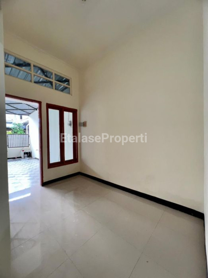 Foto properti Dijual Rumah Wonorejo Selatan Rungkut Gununganyar 1