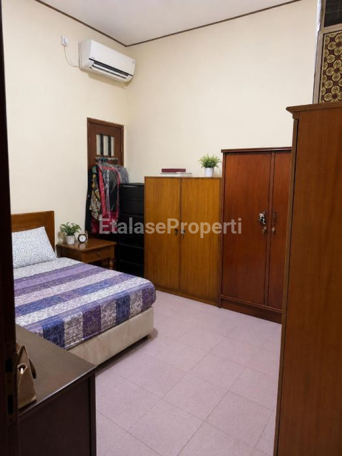 Foto properti Dijual Rumah Di Tumapel Raya Darmo Cocok Untuk Kos Cafe Kantor 5