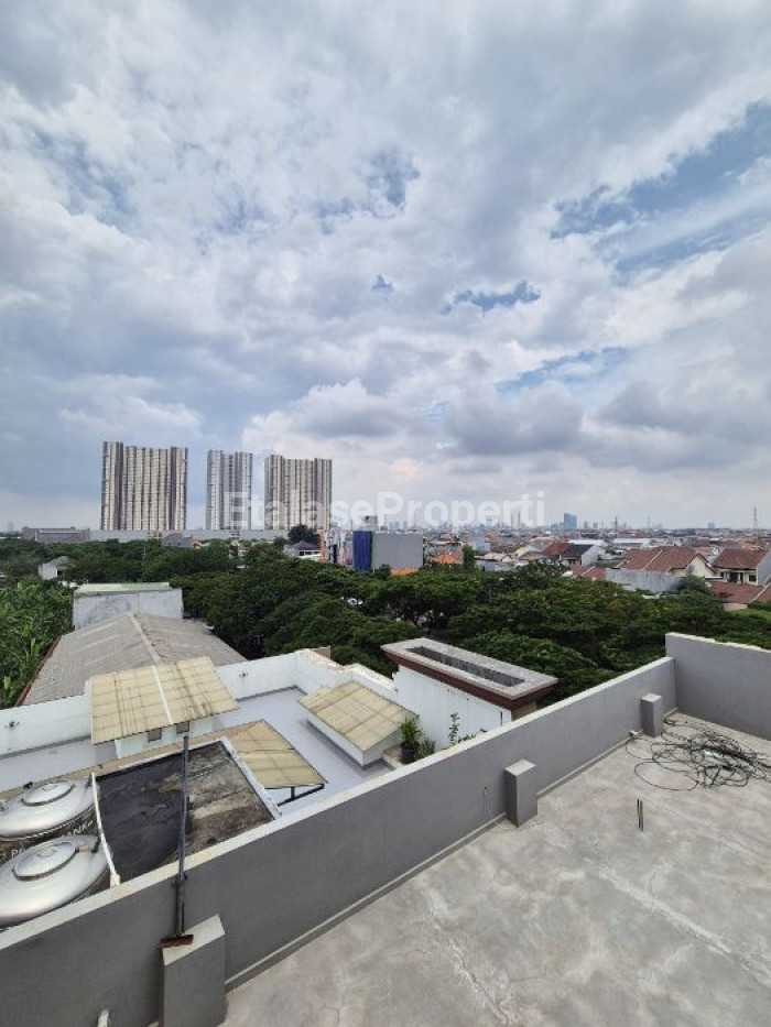 Foto properti Dijual Ruko Raya MERR 5