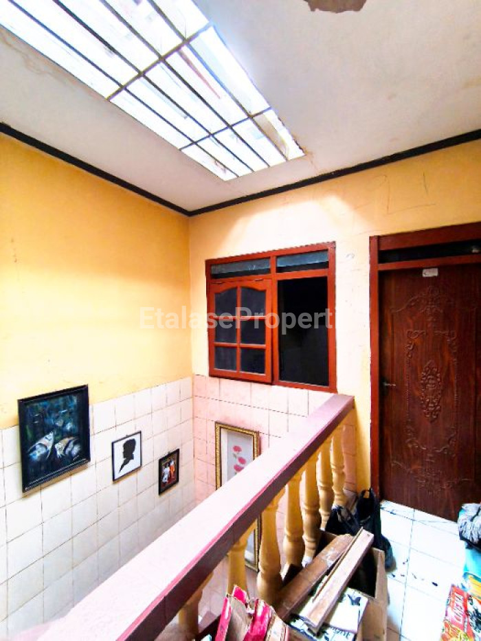 Foto properti 150 Meter Dari Raya Mulyosari Rumah Tinggal 2 Lt Bisa Untuk Kost Kostan 10