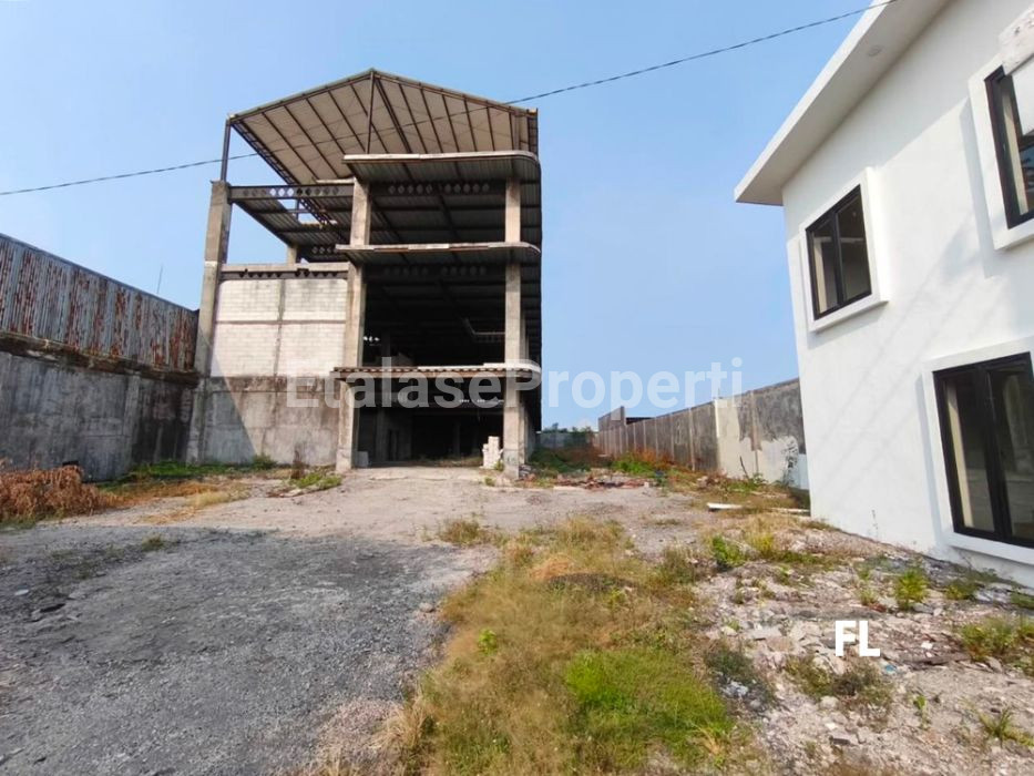 Foto properti Disewakan Tempat Usaha Di Kedungcowek Surabaya 6