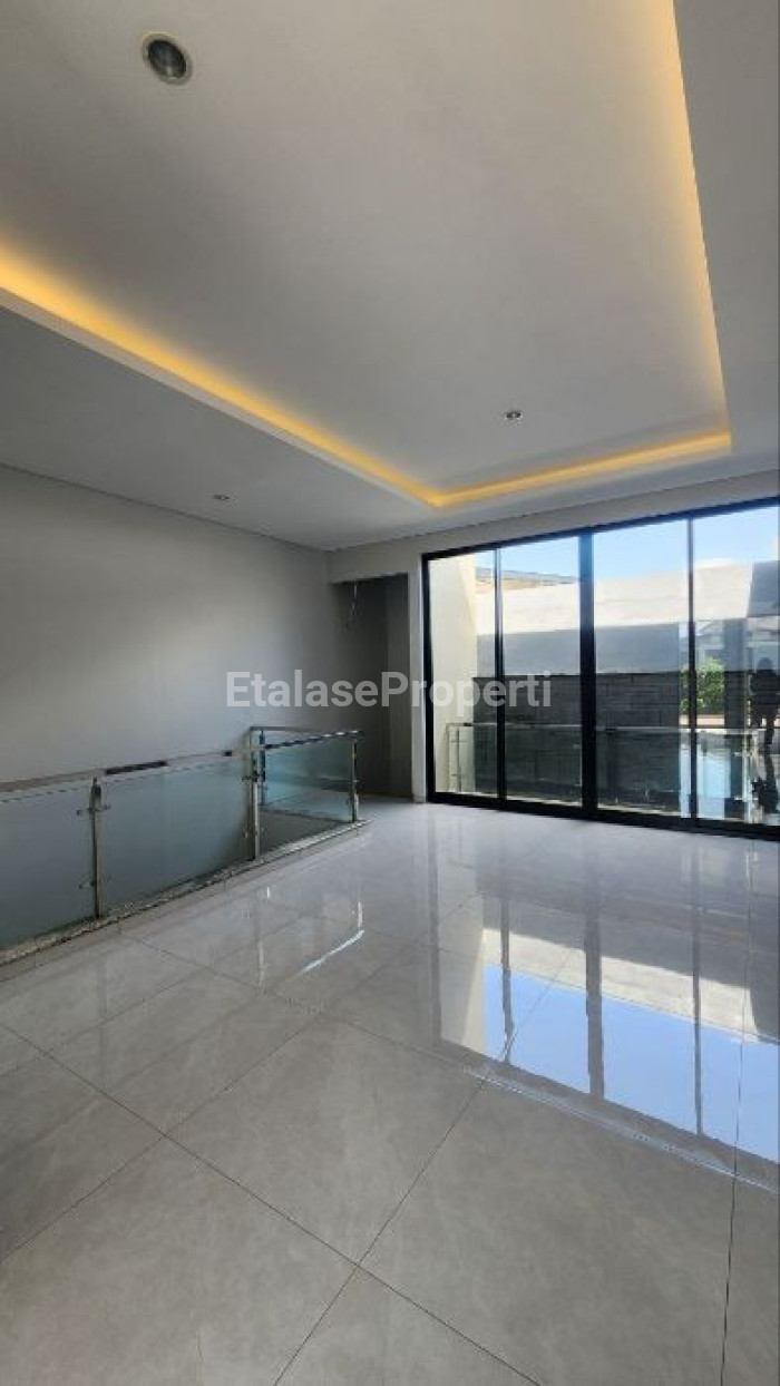 Foto properti Rumah Gress Woodland Citraland 7