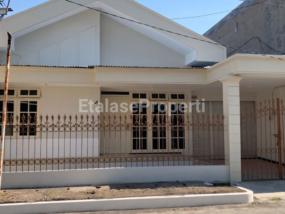 Foto properti Sewa Rumah Di Perumahan Sutorejo, Surabaya. 1