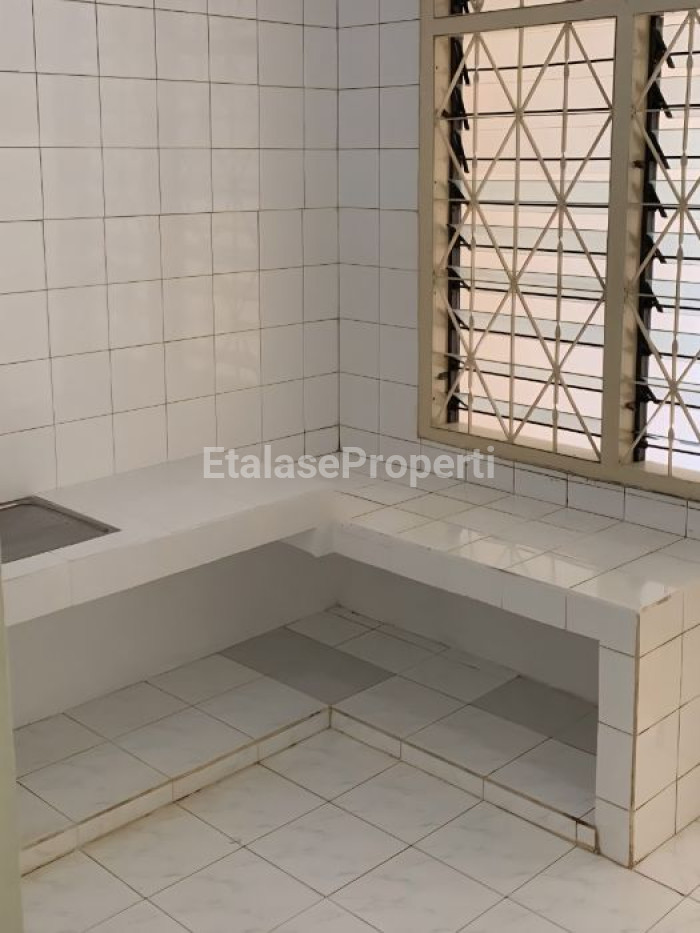 Foto properti Sewa Rumah Di Perumahan Sutorejo, Surabaya. 3