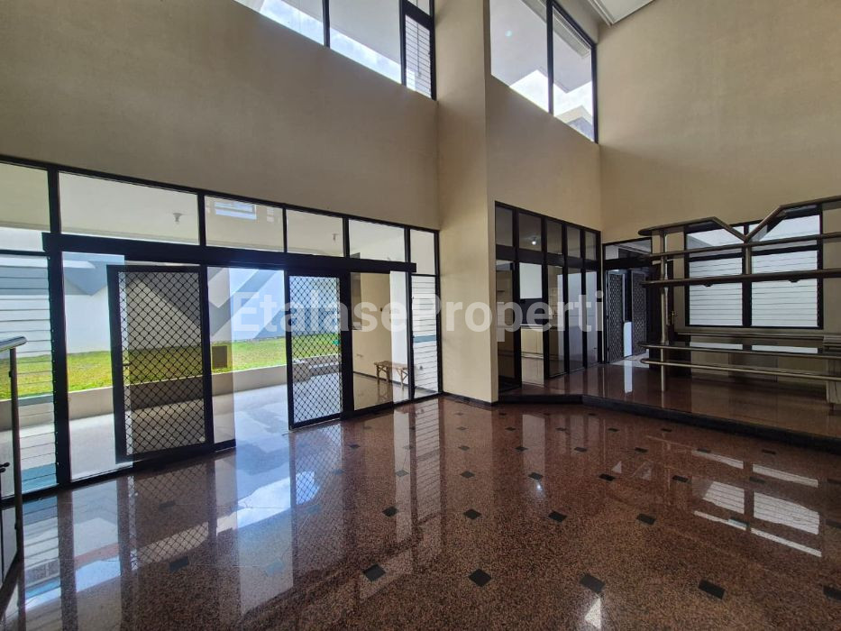 Foto properti Disewakan Rumah Kantor Di Jalan Arjuna Tidar 5