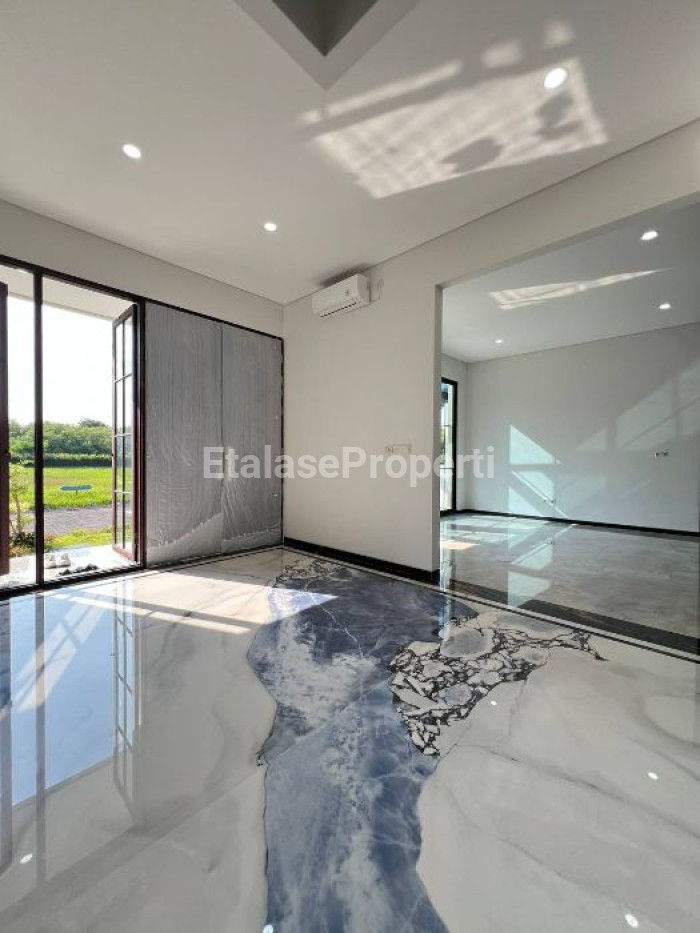 Foto properti DIJUAL RUMAH GRESS VIRGIN GORDA PAKUWON CITY, SURABAYA TIMUR 8