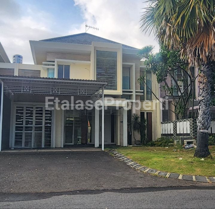 Foto properti Rumah Full Furnish Palm Beach Pakuwon City 1