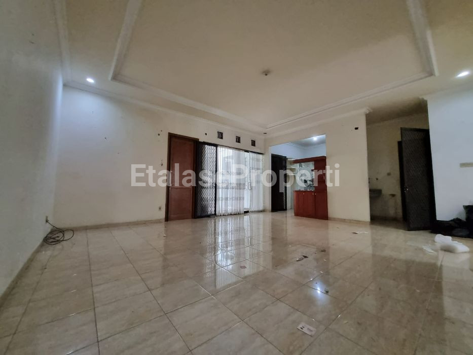 Foto properti DIJUAL RUMAH SIAP HUNI DI MANYAR TIRTOYOSO, SURABAYA TIMUR 2