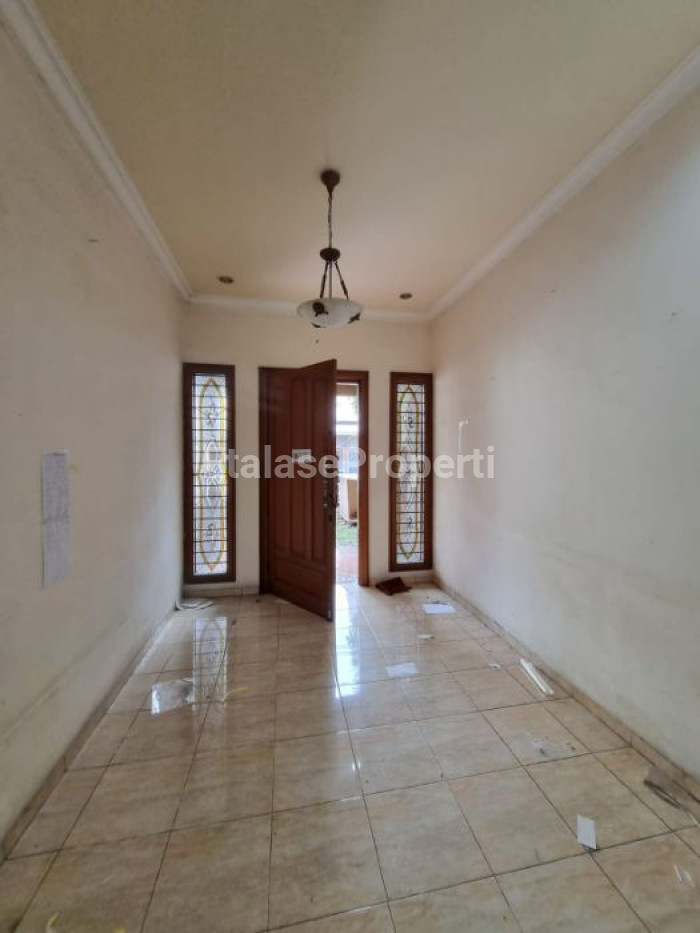 Foto properti DIJUAL RUMAH SIAP HUNI DI MANYAR TIRTOYOSO, SURABAYA TIMUR 3