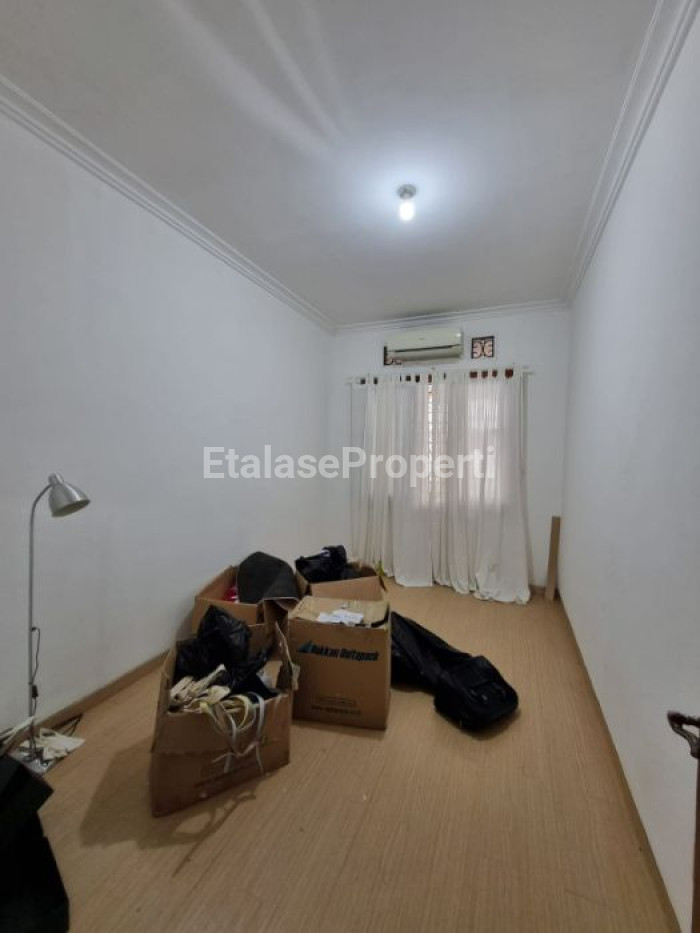 Foto properti DIJUAL RUMAH SIAP HUNI DI MANYAR TIRTOYOSO, SURABAYA TIMUR 4