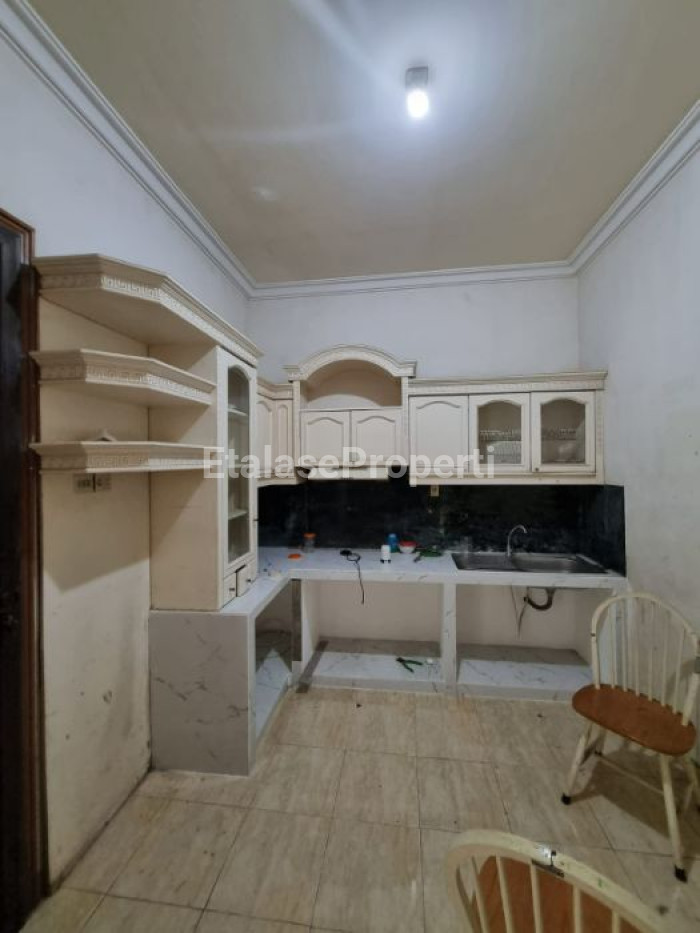 Foto properti DIJUAL RUMAH SIAP HUNI DI MANYAR TIRTOYOSO, SURABAYA TIMUR 5