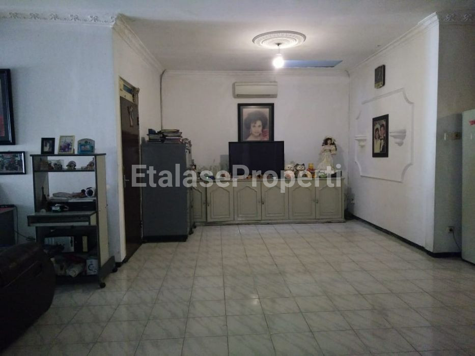 Foto properti DIJUAL RUMAH SIAP HUNI DI MANYAR TIRTOYOSO, SURABAYA TIMUR 3