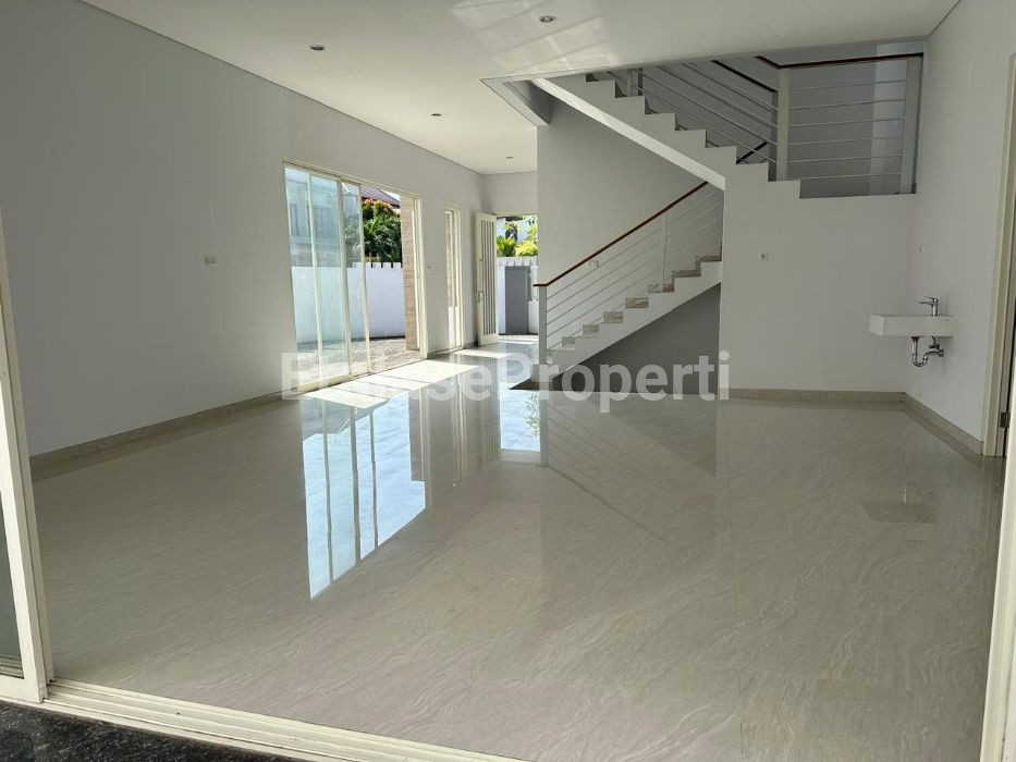 Foto properti DIJUAL RUMAH GRESS KERTAJAYA INDAH REGENCY, SURABAYA TIMUR 6