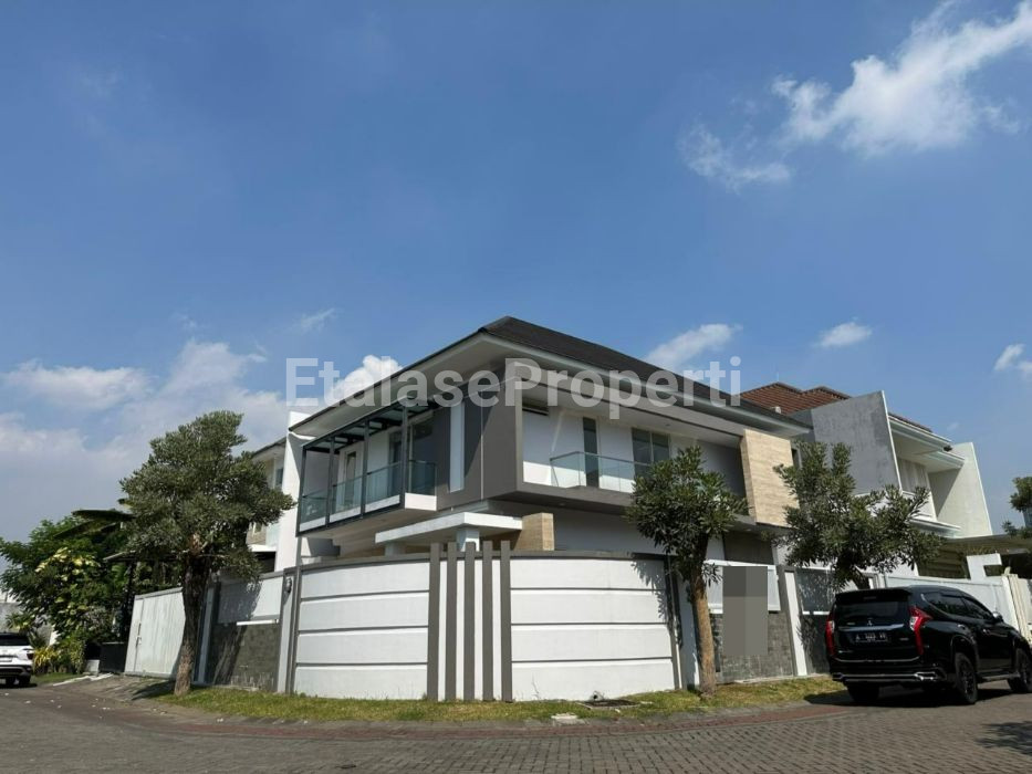 Foto properti DIJUAL RUMAH SIAP HUNI DI KERTAJAYA INDAH, SURABAYA TIMUR 1