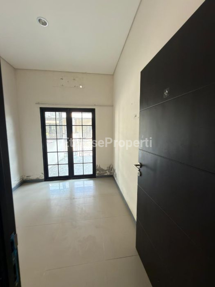 Foto properti Disewakan Rumah  Lokasi De Naila Garden Driyorejo 5