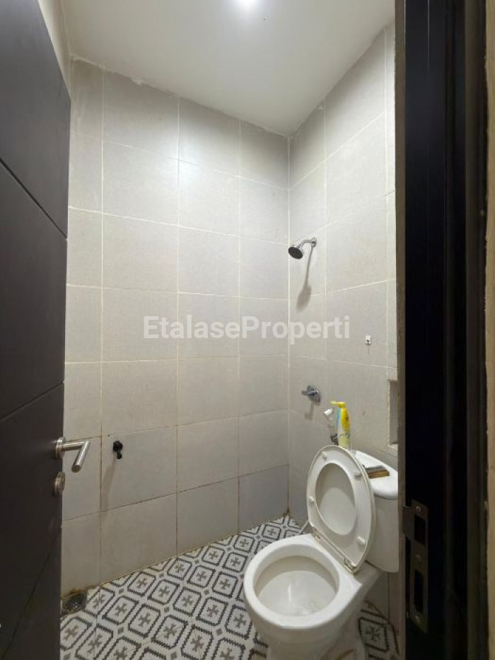 Foto properti Disewakan Rumah  Lokasi De Naila Garden Driyorejo 9