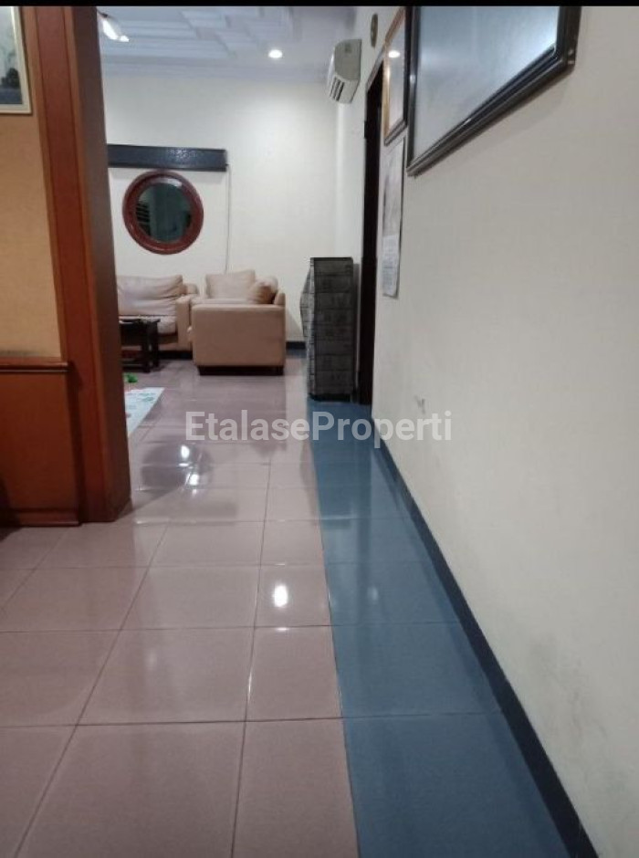 Foto properti Rumah Tengah Kota Jalan Blambangan Dekat Raya Darmo 7