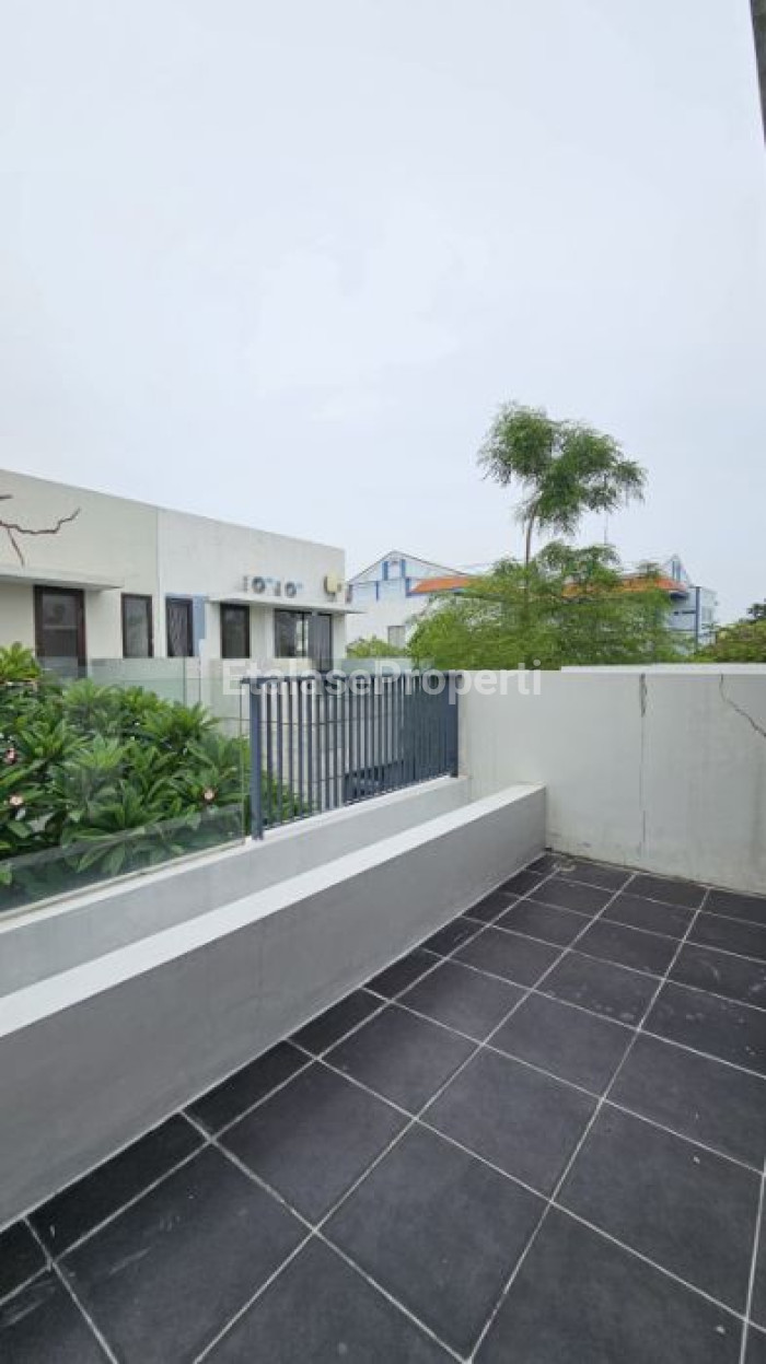 Foto properti DIJUAL  RUMAH GRAHA NATURA GARDENVILLE BLOK AA 8