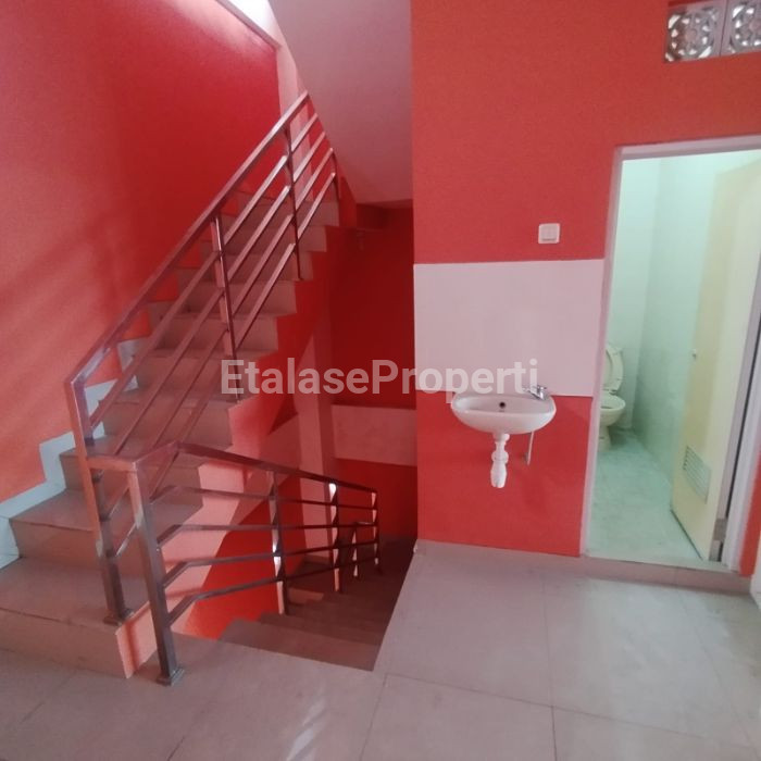 Foto properti Ruko Raya Sukomanunggal Nol Jalan Raya 2