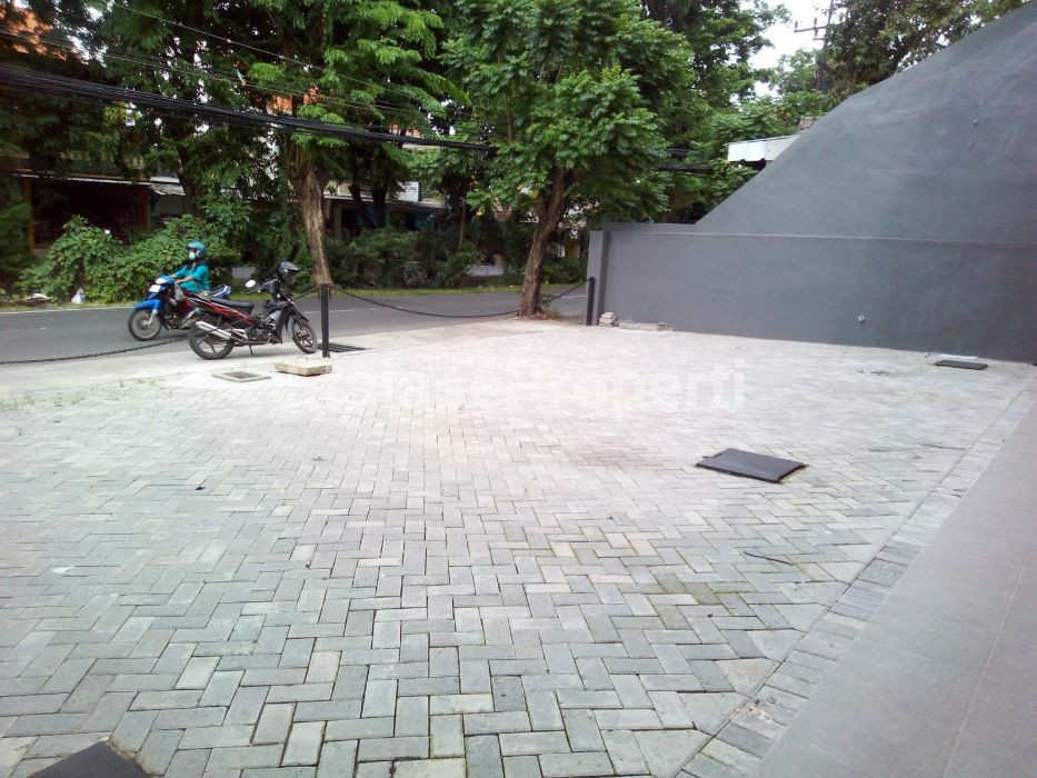 Foto properti Ruko Rungkut Asri Utara Lokasi Ramai Strategis 1
