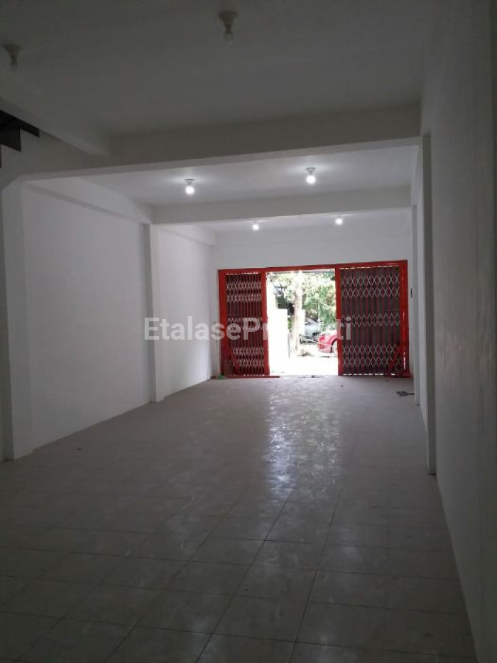 Foto properti Ruko Rungkut Asri Utara Lokasi Ramai Strategis 5
