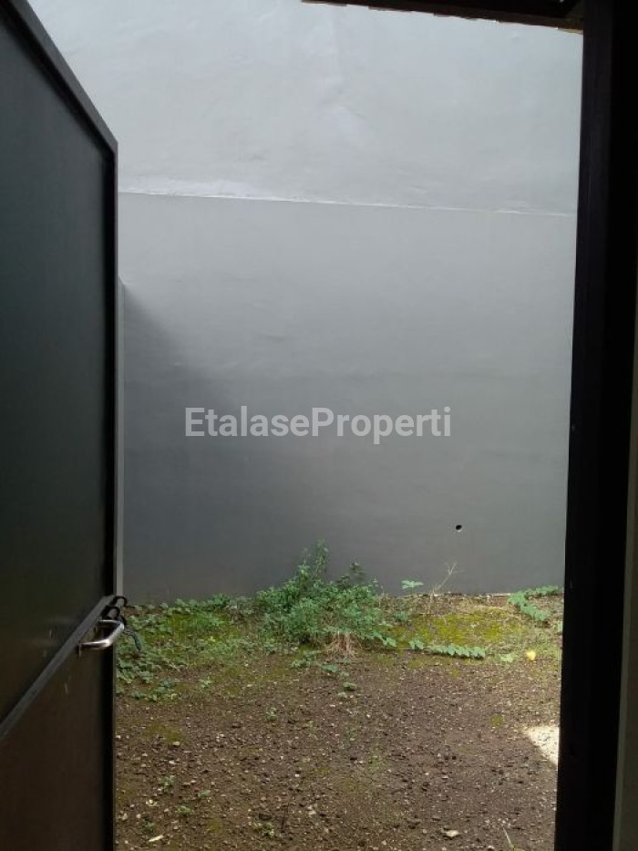 Foto properti Ruko Rungkut Asri Utara Lokasi Ramai Strategis 6