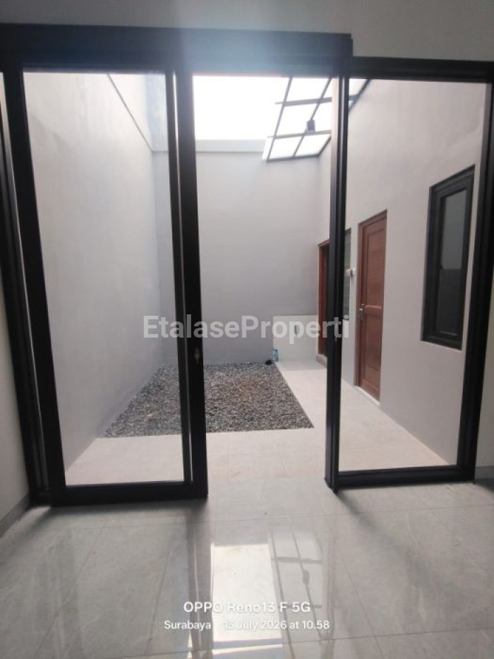 Foto properti Dijual Rumah Klampis Semolo Barat Baru Gress 3