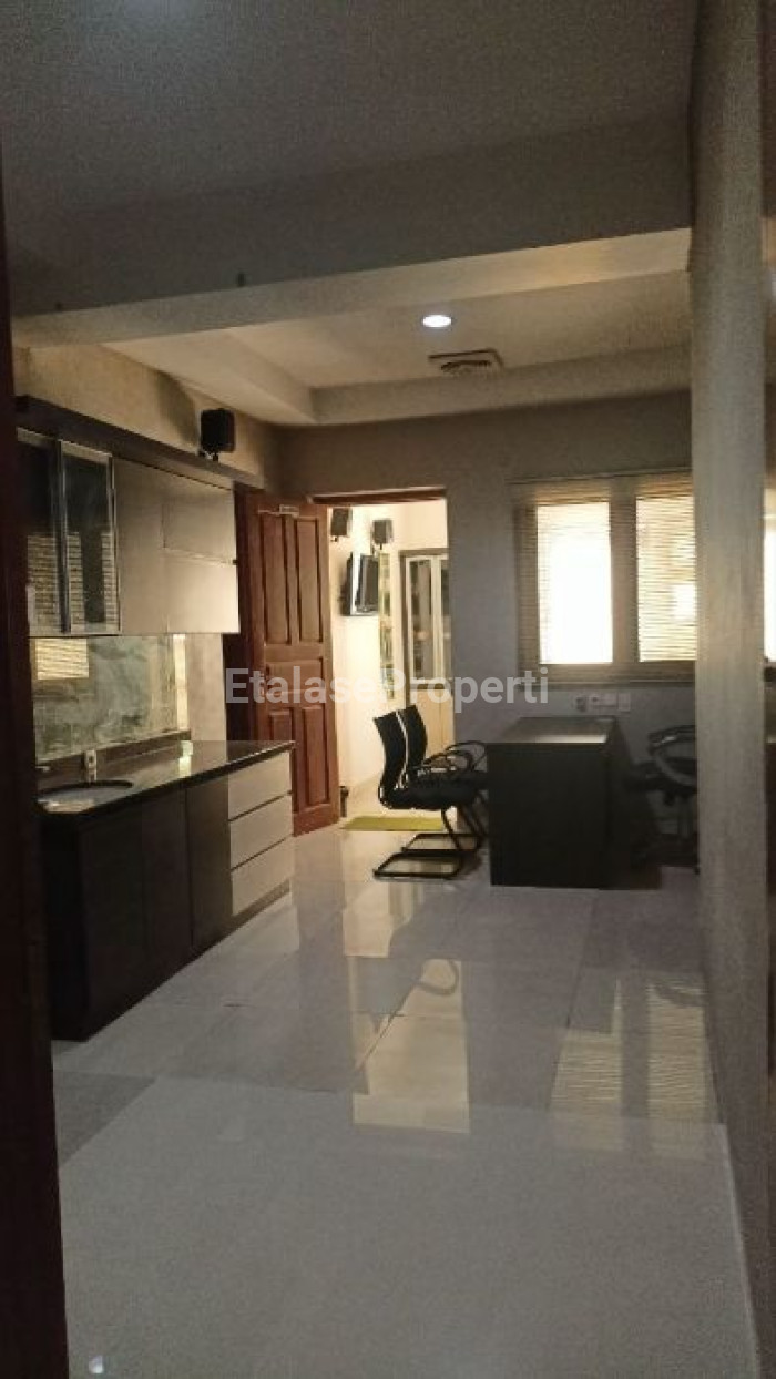 Foto properti Disewakan Rumah Di Manyar Tompotika 3