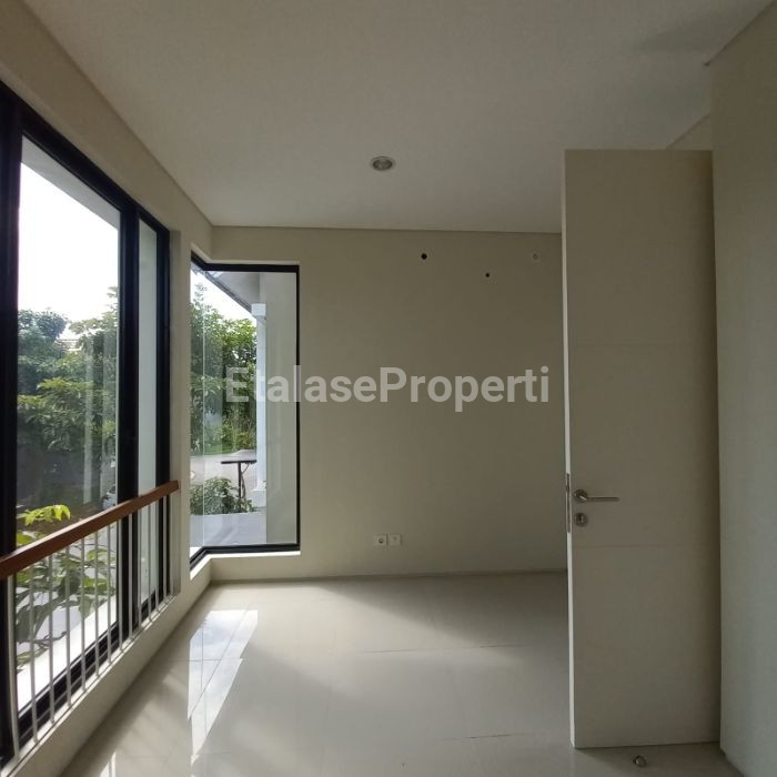 Foto properti Disewakan Rumah Di North West Hill Citraland 3