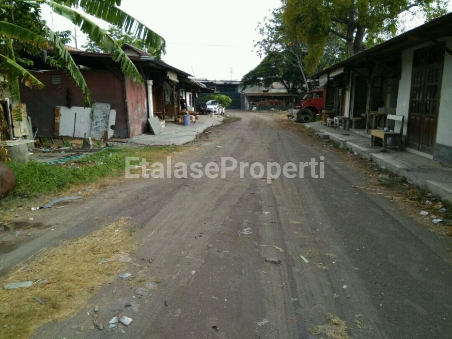 Foto properti Dijual Cepat Tanah Di Kyai Tambak Deres 3