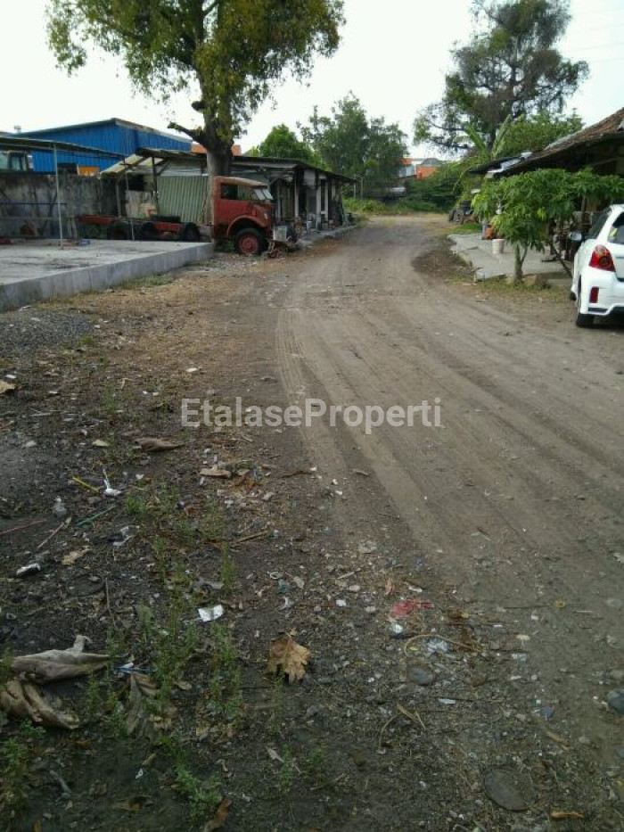Foto properti Dijual Cepat Tanah Di Kyai Tambak Deres 5