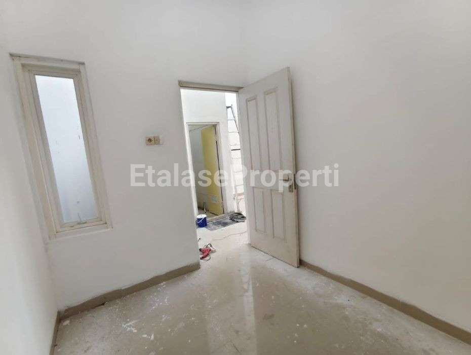 Foto properti DIJUAL:  Rumah Baru Renovasi Di Griya Amerta - Surabaya Timur 5