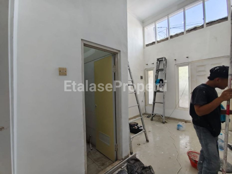 Foto properti DIJUAL:  Rumah Baru Renovasi Di Griya Amerta - Surabaya Timur 6