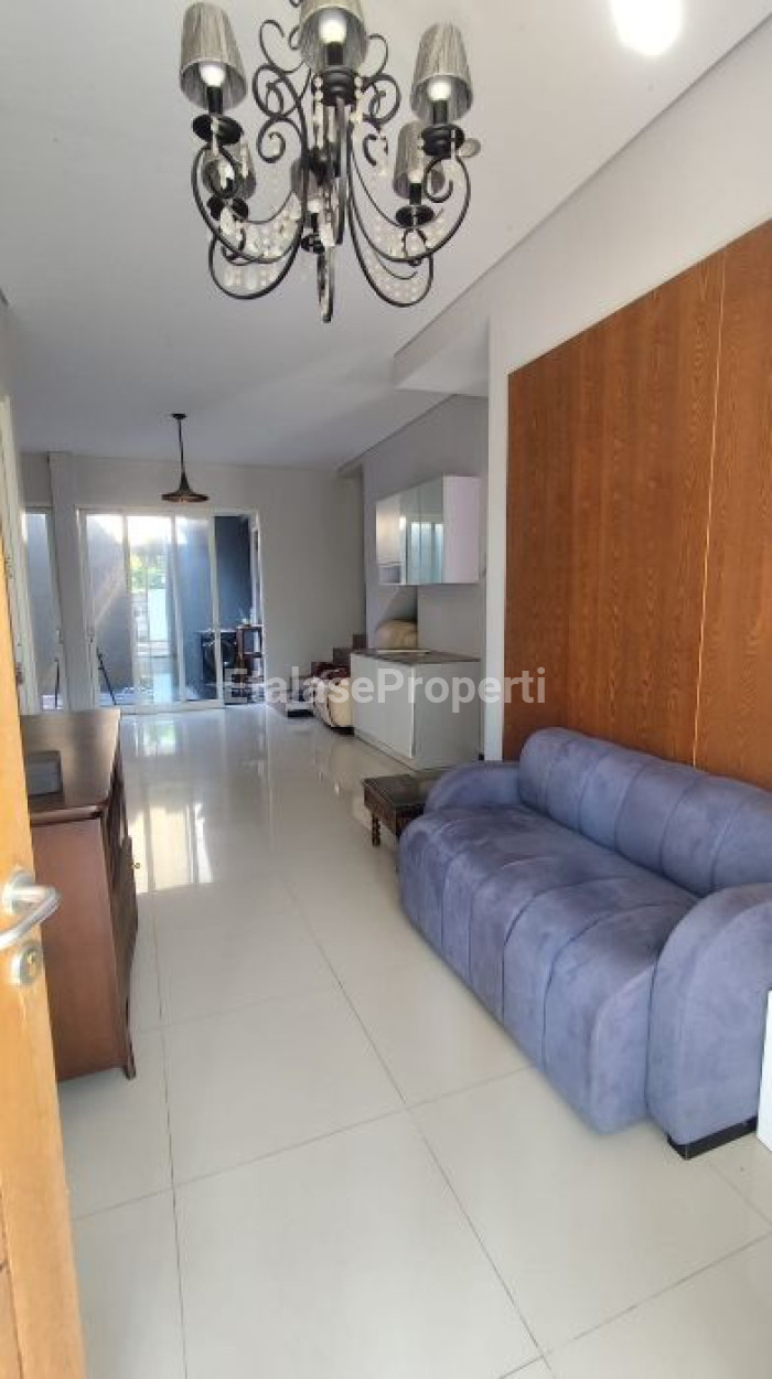 Foto properti Dijual Rumah Di Raya Bumi Tengger Kandangan Benowo 1