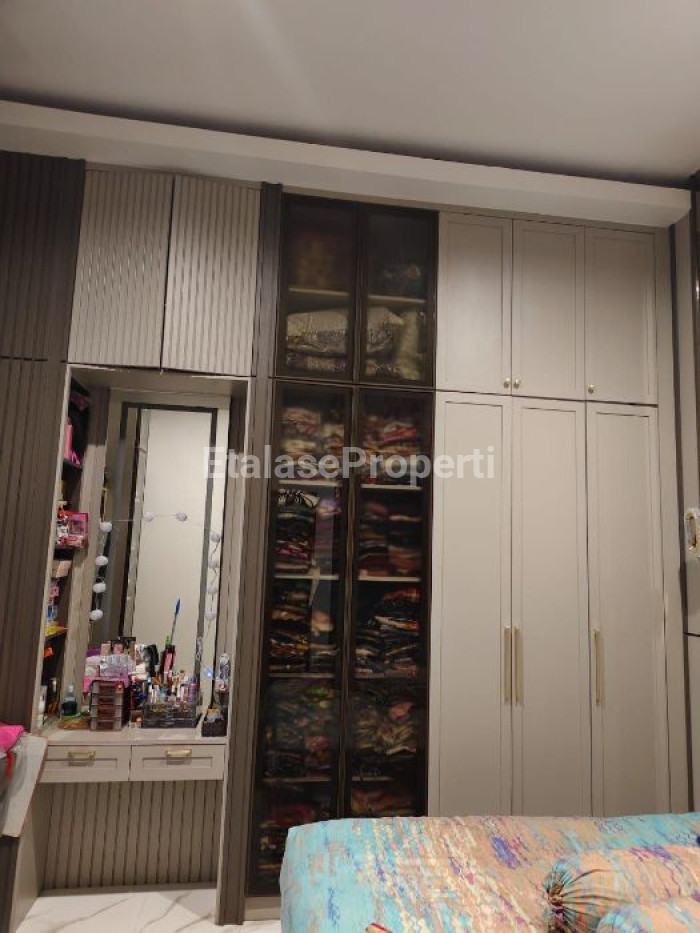 Foto properti Dijual Rumah Artistik Siap Huni 5
