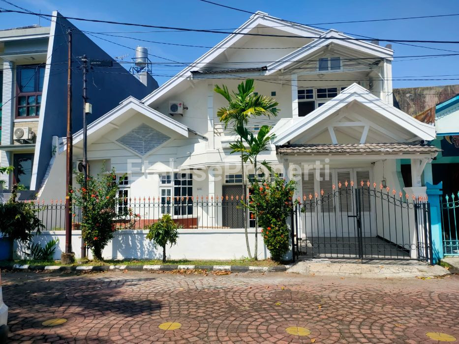 Foto properti Dijual Rumah Siap Huni Di Nirwana Eksekutif Dekat Gununganyar Rungkut 1