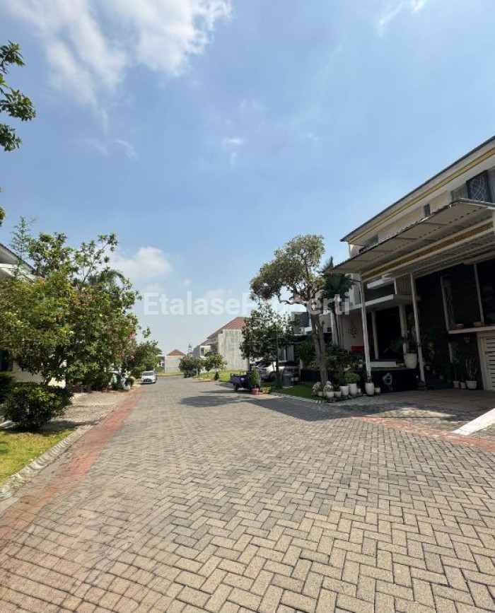 Foto properti Rumah 2 Lantai Dekat Fountain Of Wealth Gwalk Citraland 5