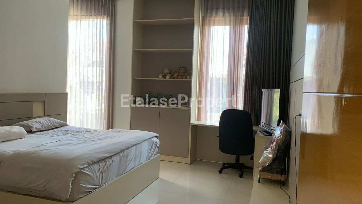 Foto properti DIJUAL/DISEWAKAN RUMAH SIAP HUNI DI VILLA BUKIT REGENCY (VBR), PAKUWON INDAH 3