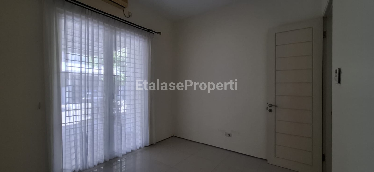 Foto properti DIJUAL RUMAH SIAP HUNI DI WOODLAND, CITRALAND UTAMA 2