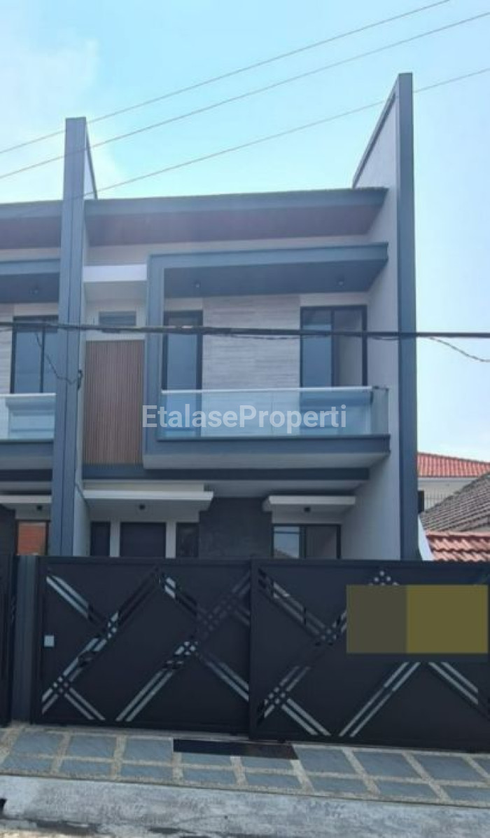 Foto properti DIJUAL RUMAH GRESS MANYAR TIRTOYOSO, SURABAYA TIMUR 1