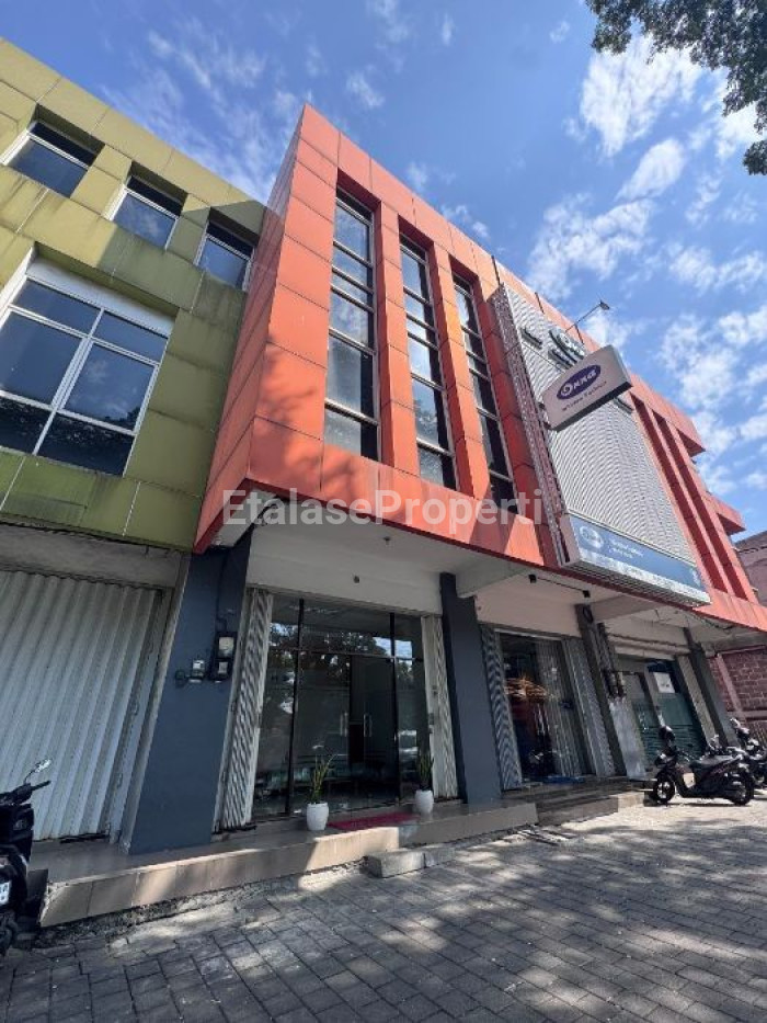 Foto properti RUKO 3 LT TERAWAT SIAP PAKAI DI RAYA MERR(IR.sOEKARNO) 1