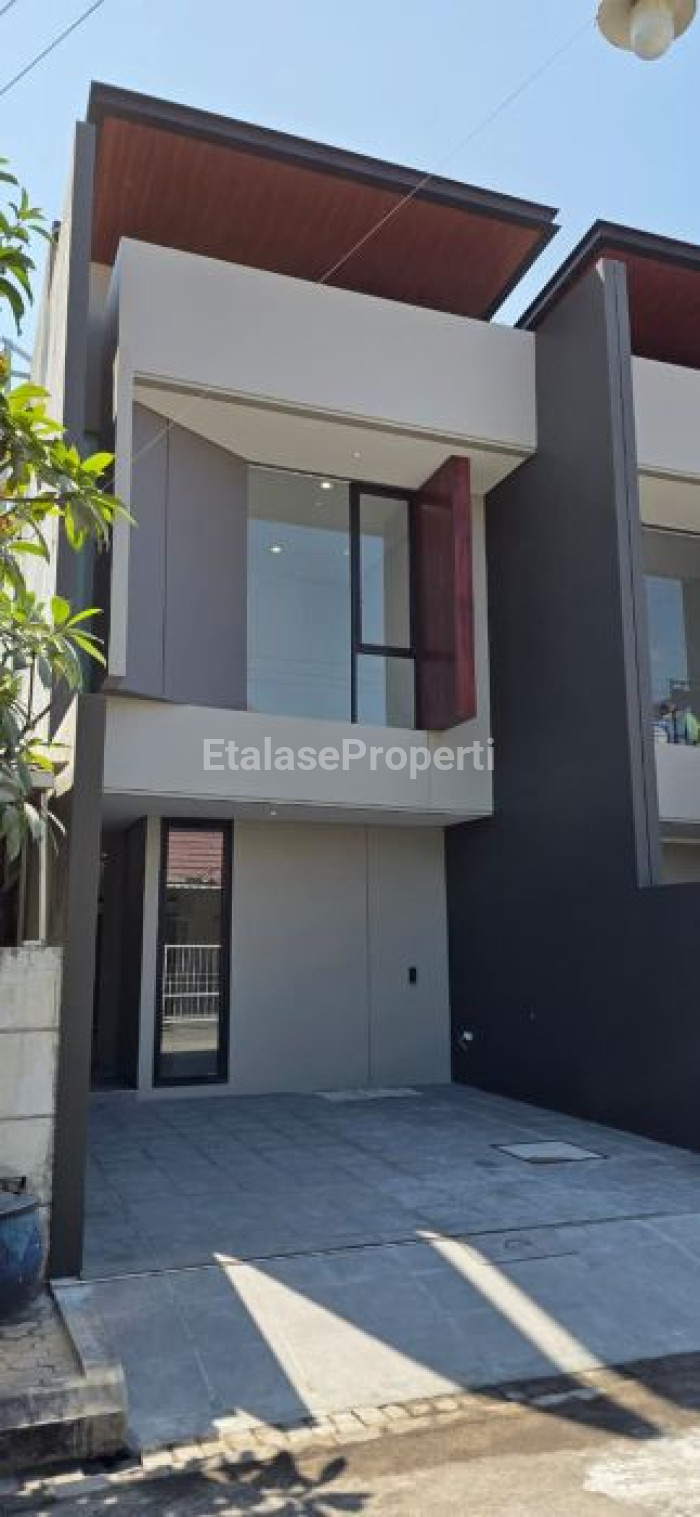 Foto properti Dijual Rumah Baru Sutorejo Prima Utara 1