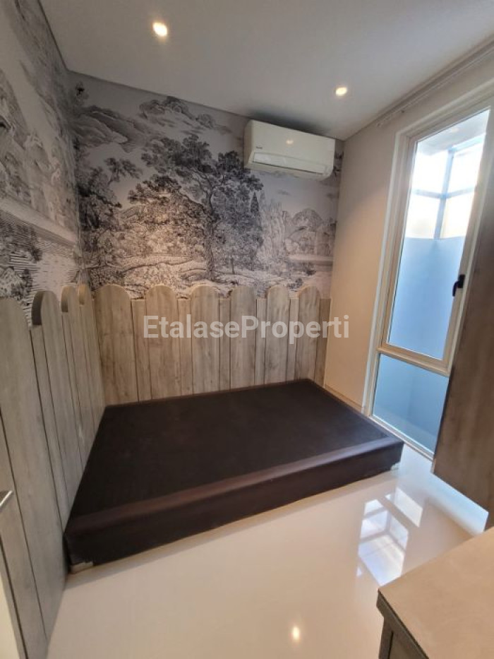 Foto properti DIjual Rumah Siap Huni Suvadiva Grand Island Pakuwon City 4