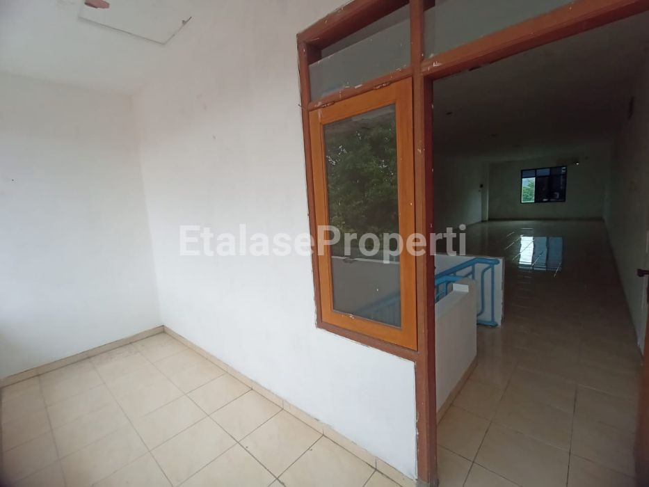 Foto properti Unit Langka Ruko 3 Lantai  Krembangan 2