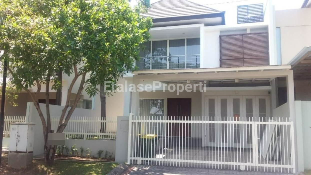 Foto properti DIJUAL RUMAH SIAP HUNI DI GRAHA FAMILY, SURABAYA BARAT 1